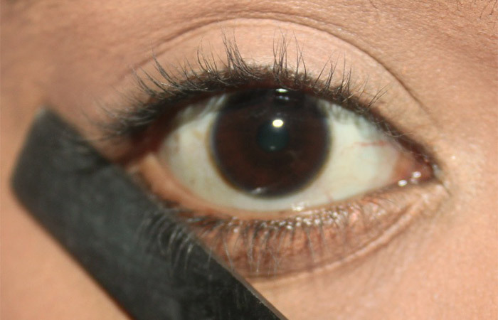 تحديد العيون بالكحل أو Eye Liner
